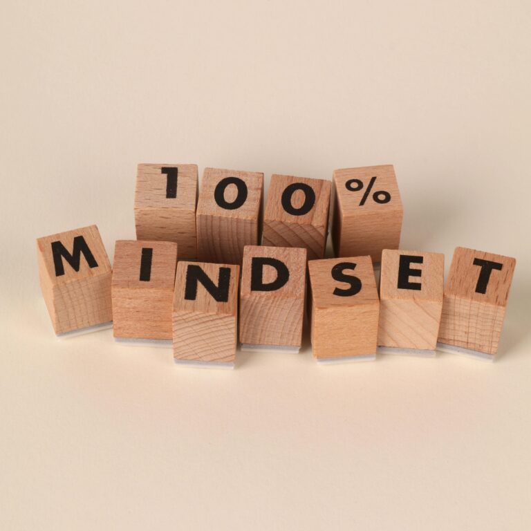 No Es Solo Ser Bonita: La Guía de Spectrum para la Mentalidad de una Modela Exitosa